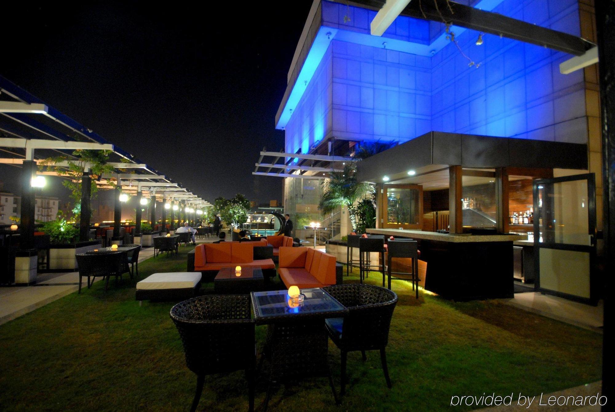 Hotel Park Plaza Gurgaon Restaurante foto The 137 Pillars Hotel