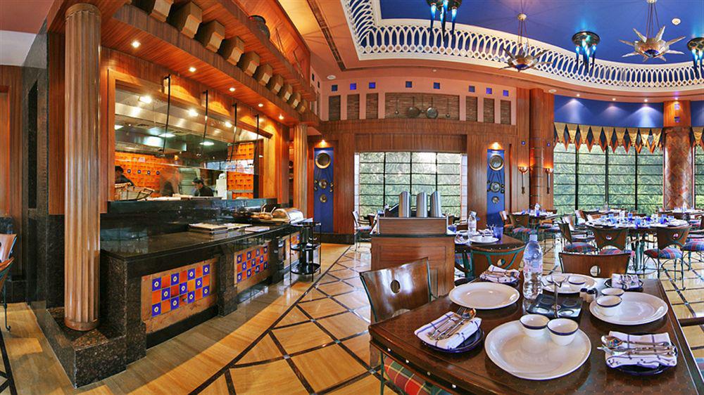 Hotel Park Plaza Gurgaon Exterior foto The restaurant